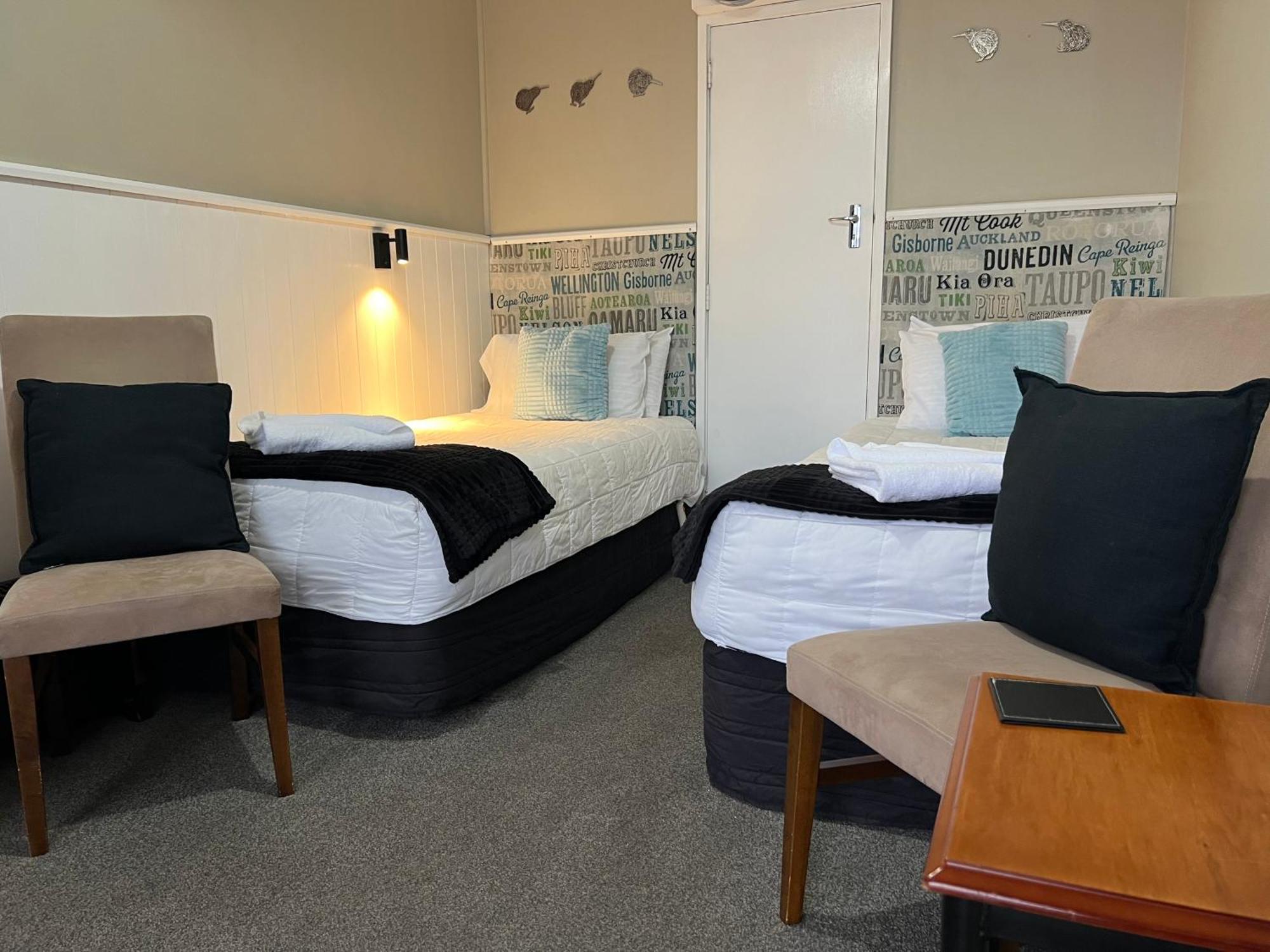 פיקטון High Street Living Motel מראה חיצוני תמונה