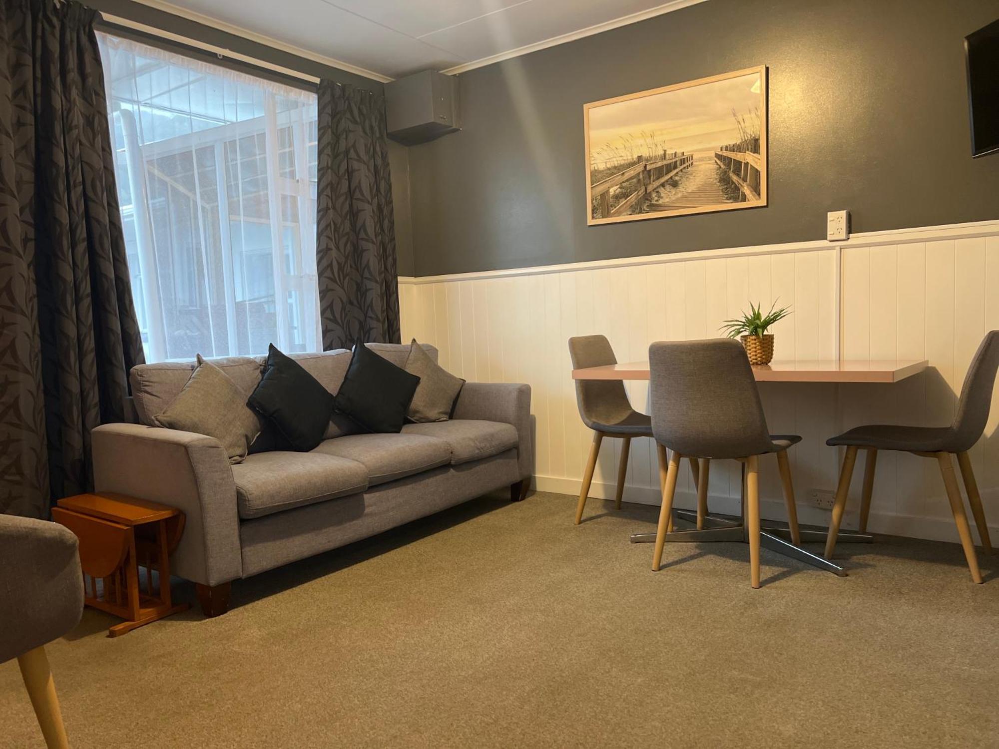 פיקטון High Street Living Motel מראה חיצוני תמונה