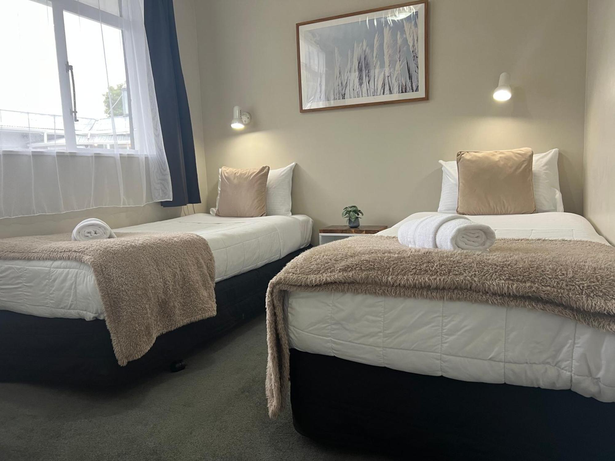 פיקטון High Street Living Motel מראה חיצוני תמונה